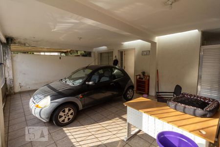 Casa à venda com 212m², 4 quartos e 3 vagas Casa à venda com 212m², 4 quartos e 3 vagasGaragem
