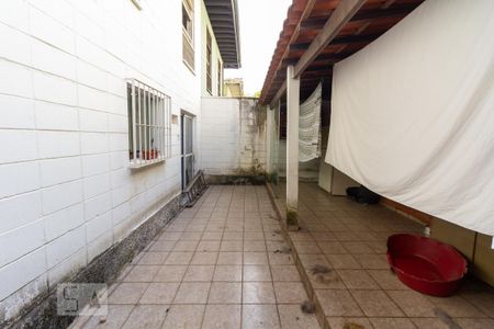 Casa à venda com 212m², 4 quartos e 3 vagas Casa à venda com 212m², 4 quartos e 3 vagasChurrasqueira