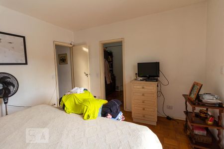 Casa à venda com 212m², 4 quartos e 3 vagas Casa à venda com 212m², 4 quartos e 3 vagasQuarto 3 - Suíte