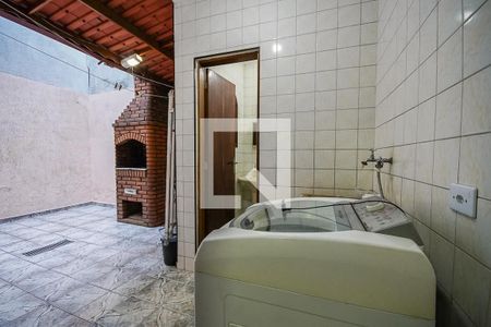 Casa à venda com 104m², 2 quartos e 2 vagasÁrea de serviço 