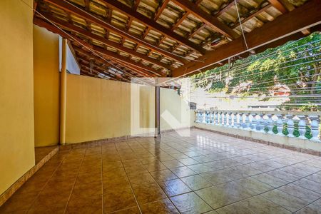 Casa à venda com 104m², 2 quartos e 2 vagasVaranda 