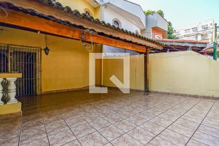 Casa à venda com 104m², 2 quartos e 2 vagasVaranda 