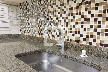 Apartamento para alugar com 83m², 2 quartos e 1 vaga Apartamento para alugar com 83m², 2 quartos e 1 vagaCozinha- Pia