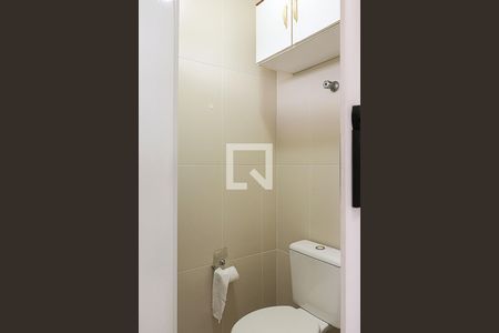 Apartamento para alugar com 83m², 2 quartos e 1 vaga Apartamento para alugar com 83m², 2 quartos e 1 vagaBanheiro de Serviço