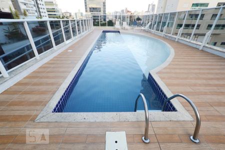 Apartamento para alugar com 75m², 2 quartos e 1 vagaPiscina