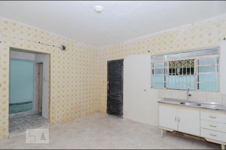 Casa à venda com 80m², 3 quartos e sem vaga Casa à venda com 80m², 3 quartos e sem vagaCozinha