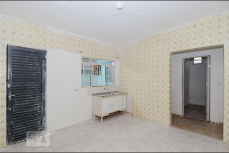 Casa à venda com 80m², 3 quartos e sem vaga Casa à venda com 80m², 3 quartos e sem vagaCozinha