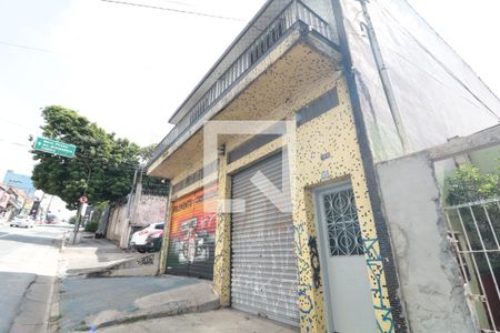 Casa para alugar com 150m², 3 quartos e 2 vagasFachada