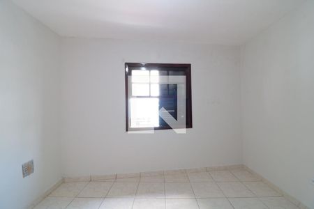 Quarto 2 de casa para alugar com 3 quartos, 150m² em Vila São Geraldo, São Paulo