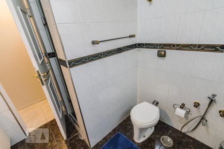 Apartamento à venda com 121m², 3 quartos e 1 vaga Apartamento à venda com 121m², 3 quartos e 1 vagaBanheiro 2
