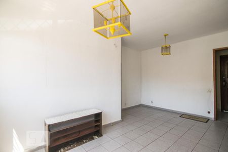 Sala de apartamento para alugar com 2 quartos, 69m² em Taquara, Rio de Janeiro