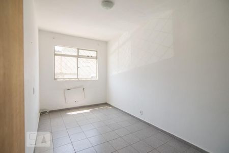Quarto 2 de apartamento para alugar com 2 quartos, 69m² em Taquara, Rio de Janeiro