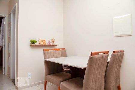 Sala de apartamento para alugar com 2 quartos, 58m² em Shopping Park, Uberlândia