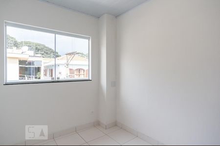 Quarto 1 de casa para alugar com 2 quartos, 65m² em Vila Iorio, São Paulo