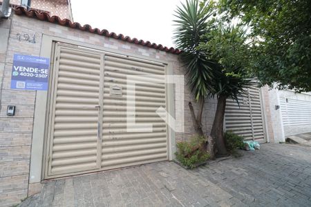 Casa para alugar com 332m², 3 quartos e 2 vagasFachada - plaquinha