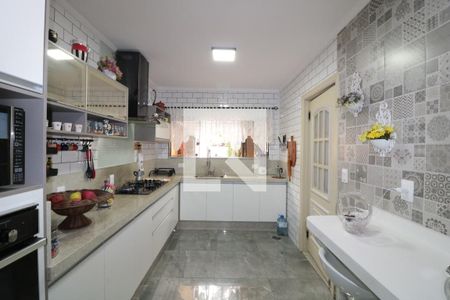Casa para alugar com 332m², 3 quartos e 2 vagasCozinha
