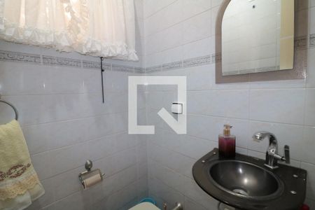 Lavabo de casa para alugar com 3 quartos, 332m² em Vila Invernada, São Paulo