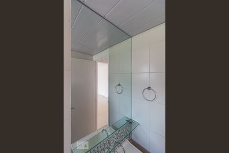 Apartamento para alugar com 64m², 2 quartos e 1 vagaBanheiro - Espelho