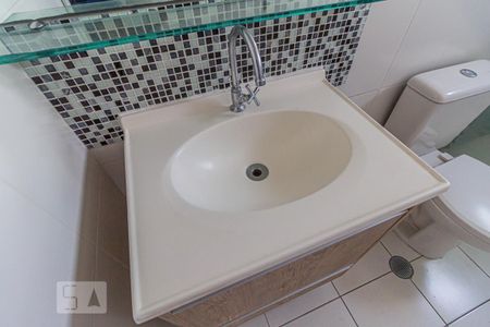 Apartamento para alugar com 64m², 2 quartos e 1 vagaBanheiro da Suite - Torneira