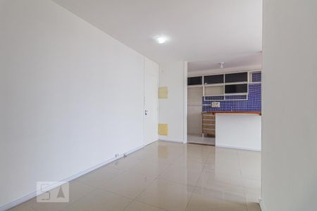 Sala de apartamento para alugar com 2 quartos, 64m² em Jardim Sílvia, Santo André