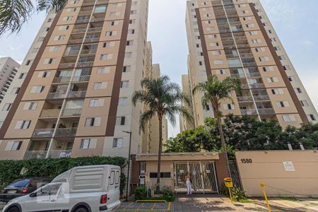 Apartamento para alugar com 64m², 2 quartos e 1 vagaFachada