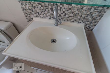 Apartamento para alugar com 64m², 2 quartos e 1 vagaBanheiro - Torneira