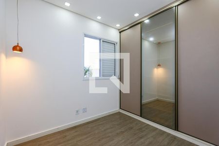 Quarto 1 de apartamento para alugar com 2 quartos, 52m² em Jardim Monte Alegre, Taboão da Serra