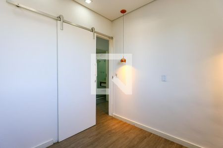 Quarto 1 de apartamento para alugar com 2 quartos, 52m² em Jardim Monte Alegre, Taboão da Serra