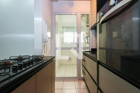 Cozinha de apartamento à venda com 2 quartos, 52m² em Jardim Monte Alegre, Taboão da Serra