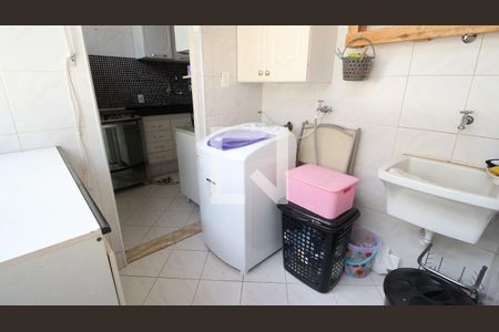 Apartamento à venda com 87m², 2 quartos e 1 vagaÁrea de Serviço