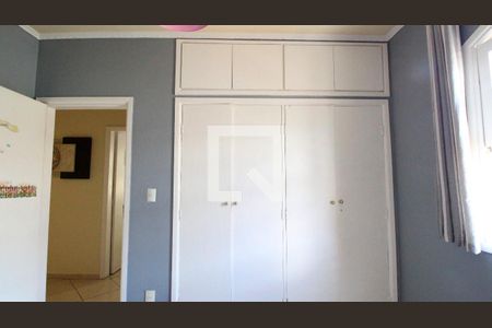 Apartamento à venda com 87m², 2 quartos e 1 vagaQuarto 2 - Armários