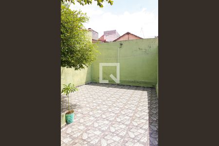 Casa à venda com 200m², 3 quartos e 2 vagas Casa à venda com 200m², 3 quartos e 2 vagasQuintal dos Fundos