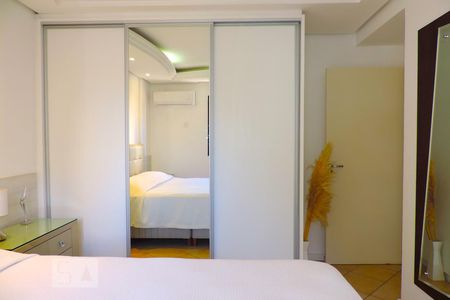 Quarto 1 - Armarios de apartamento para alugar com 2 quartos, 60m² em Centro, Florianópolis