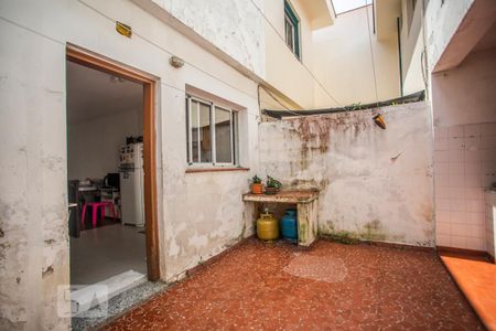 Casa à venda com 250m², 3 quartos e 2 vagasQuintal