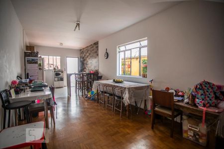 Casa à venda com 250m², 3 quartos e 2 vagasCopa