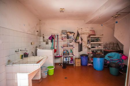 Casa à venda com 250m², 3 quartos e 2 vagasÁrea de Serviço