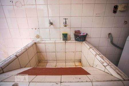 Casa à venda com 250m², 3 quartos e 2 vagasÁrea de Serviço - Torneira