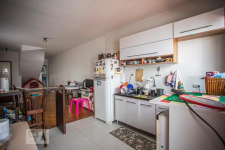Casa à venda com 250m², 3 quartos e 2 vagasCozinha