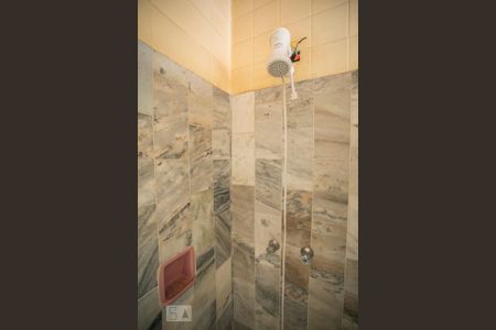 Casa à venda com 250m², 3 quartos e 2 vagasBanheiro 2 - Chuveiro