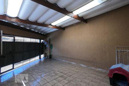 Casa à venda com 99m², 3 quartos e 2 vagasGaragem