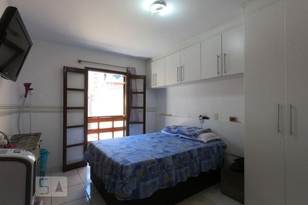 Casa à venda com 99m², 3 quartos e 2 vagasSuíte