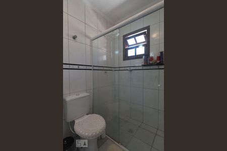 Casa à venda com 99m², 3 quartos e 2 vagasBanheiro da Suíte