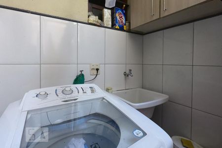 Casa à venda com 99m², 3 quartos e 2 vagasÁrea de Serviço