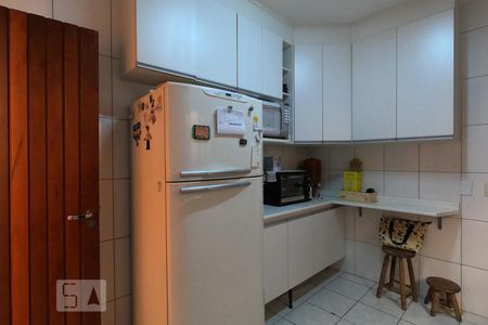Cozinha de casa para alugar com 3 quartos, 99m² em Vila Morse, São Paulo