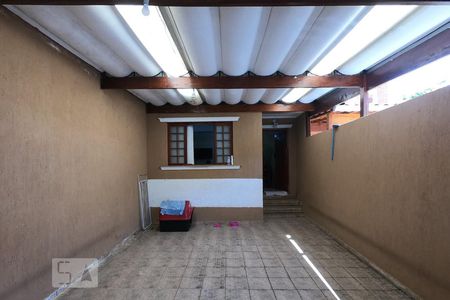Casa à venda com 99m², 3 quartos e 2 vagasGaragem