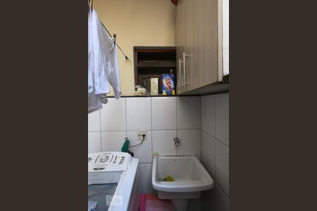 Casa à venda com 99m², 3 quartos e 2 vagasÁrea de Serviço