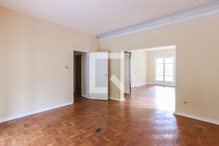 Casa para alugar com 560m², 3 quartos e 4 vagasSala