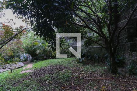 Casa para alugar com 560m², 3 quartos e 4 vagasQuintal