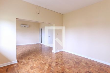 Casa para alugar com 560m², 3 quartos e 4 vagasSuíte 1