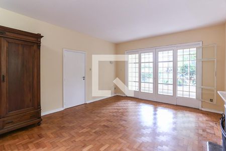 Casa para alugar com 560m², 3 quartos e 4 vagasSala